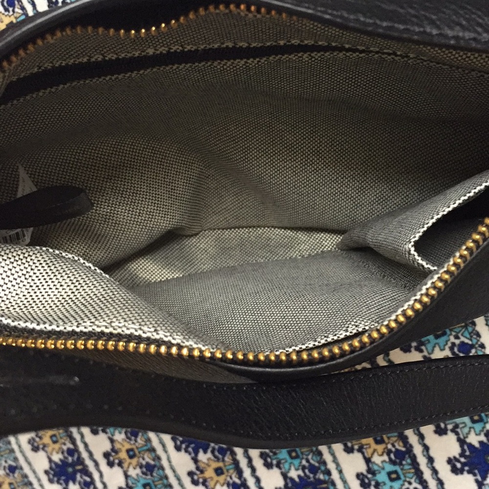 Vince Camuto Belva crossbody - Picture 5 of 8